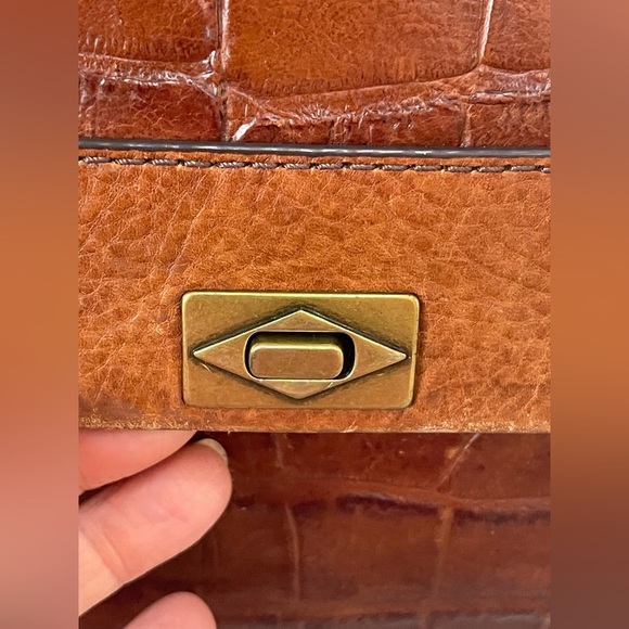 FOSSIL Brown Cowhide Leather Turn Lock Croc Embossed Crossbody Bag vintage bag - Picture 5 of 14